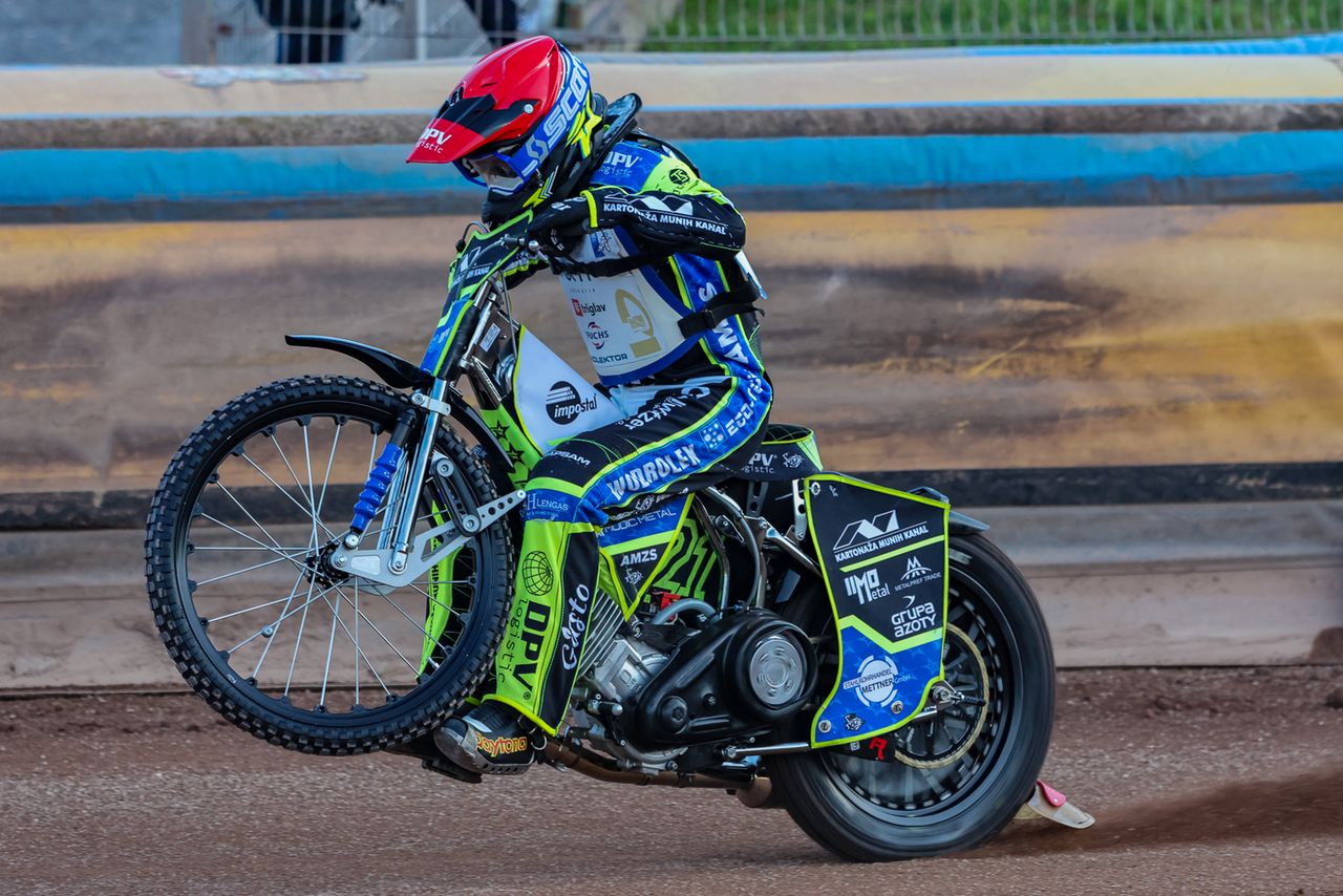 Żużel. Oficjalnie. Dziewięciu zawodników zwolnionych z polskiego klubu!