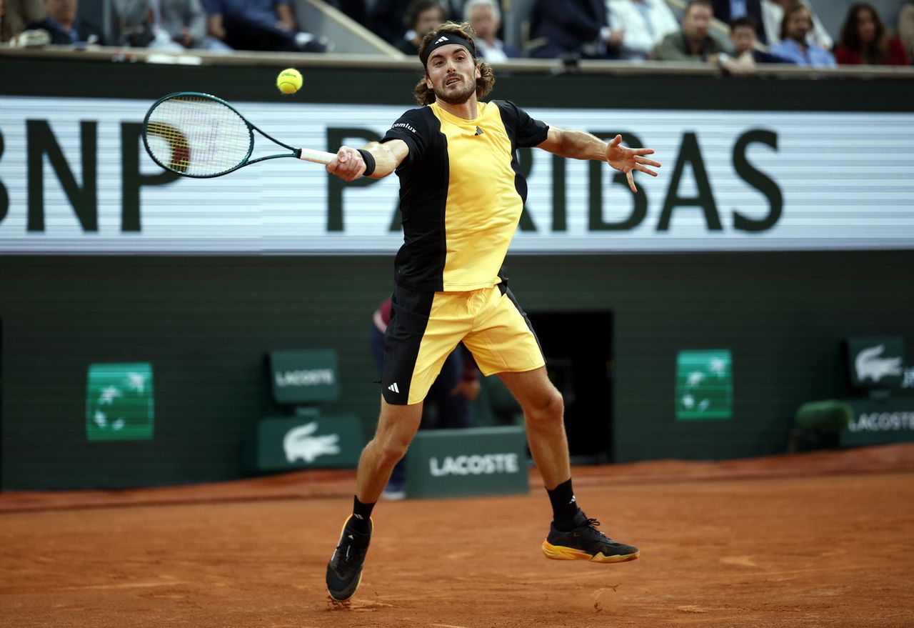 Wieczór jednoręcznych bekhendów w Monte Carlo. Stefanos Tsitsipas stracił dwa gemy