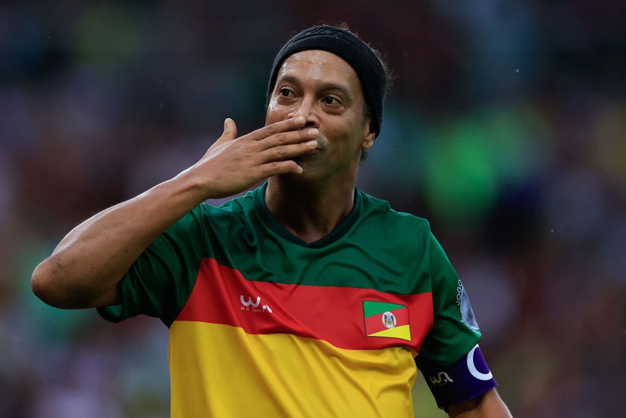 Ronaldinho sharply criticized the Brazilian nationwide group.  “The worst lately”