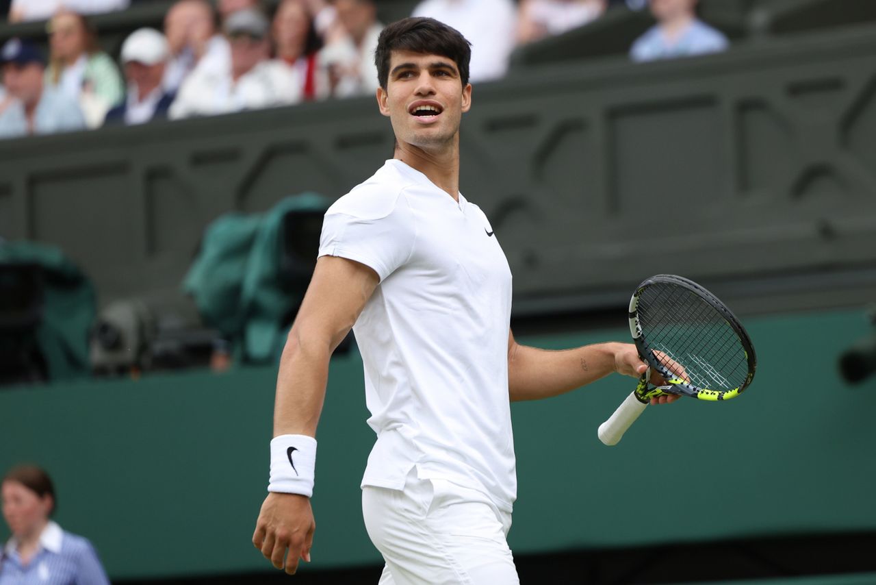 Carlos Alcaraz to defend title. Four sets in semifinal