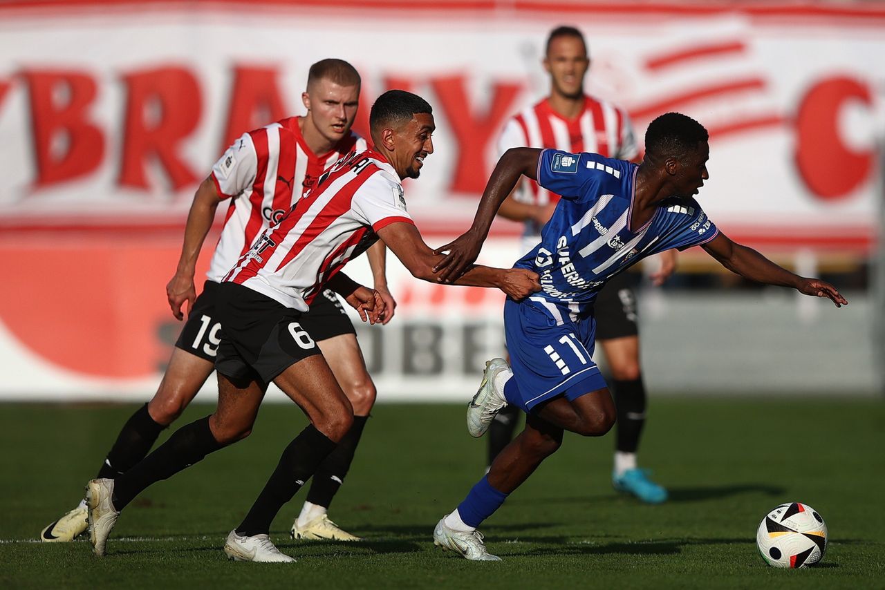 Cracovia vs Gornik Zabrze show. Five goals and a red card.