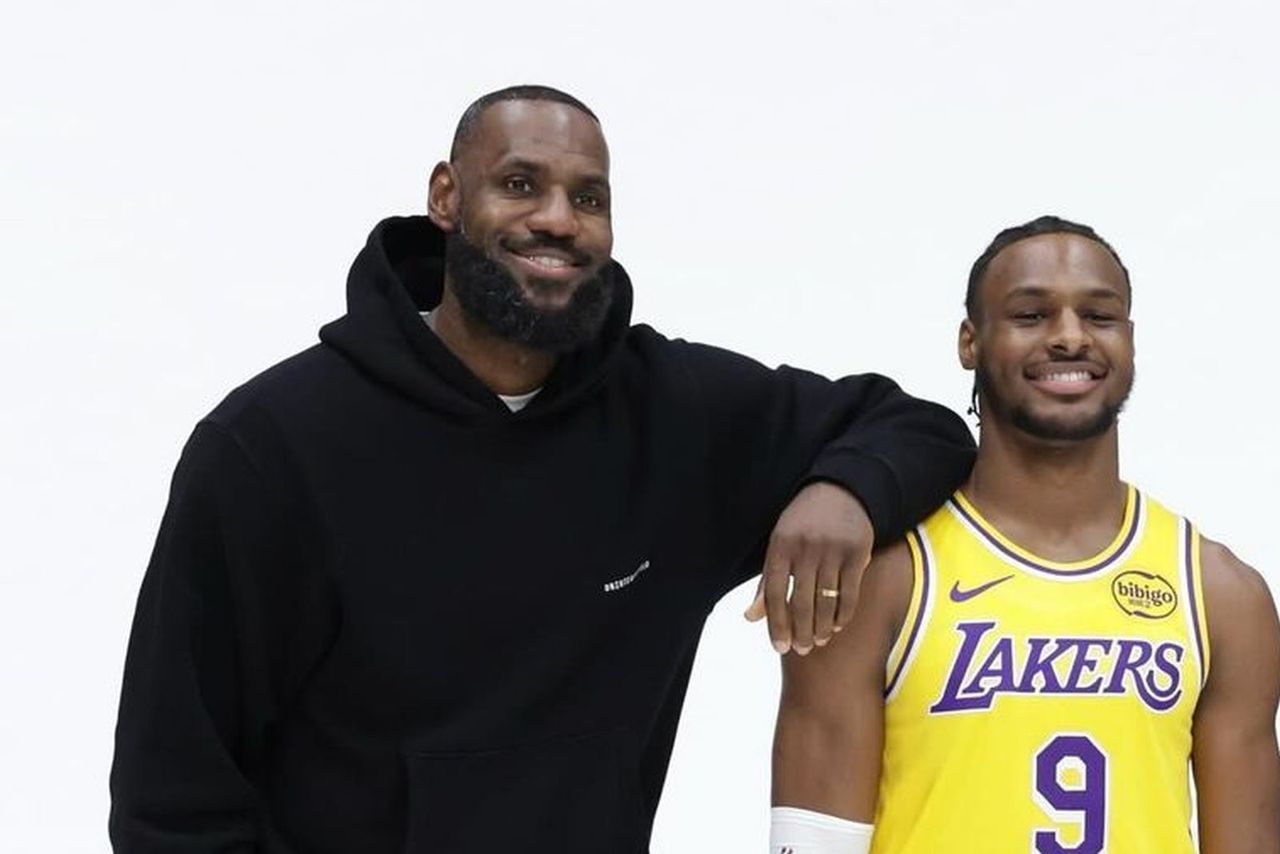 LeBron James bije rekord sprzedaży koszulek po transferze do 76ers