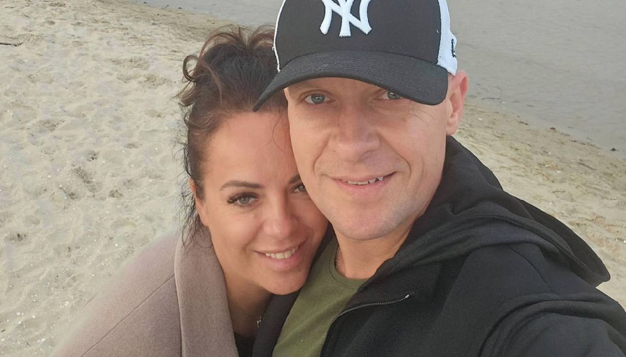 W Polsce jest doskonale znany. Mało kto wie, kim jest jego żona