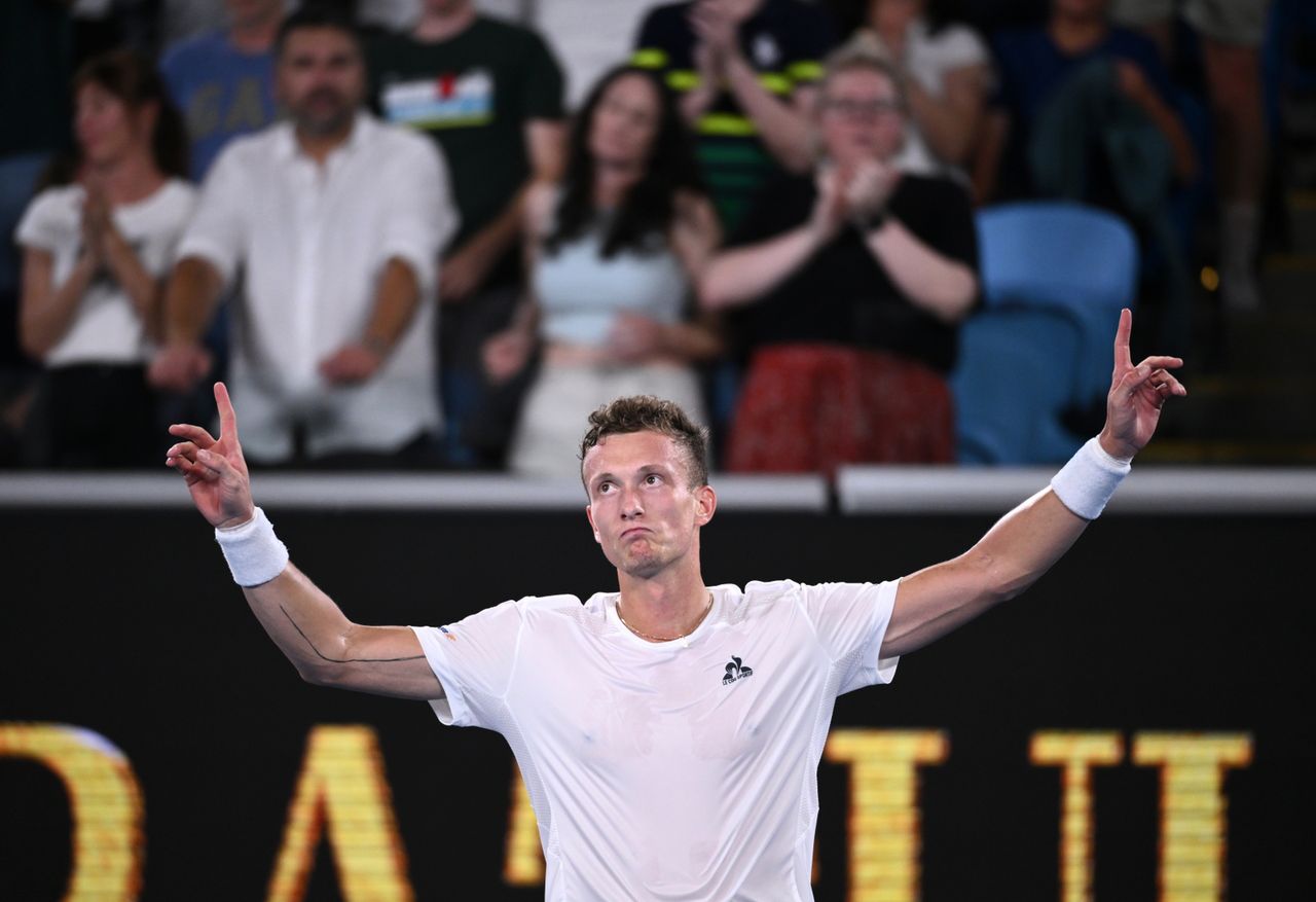 Młody Francuz rozbity. Czech w największym finale w karierze