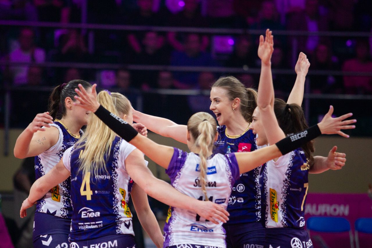 MOYA Radomka z gładkim zwycięstwem i prowadzeniem w tabeli