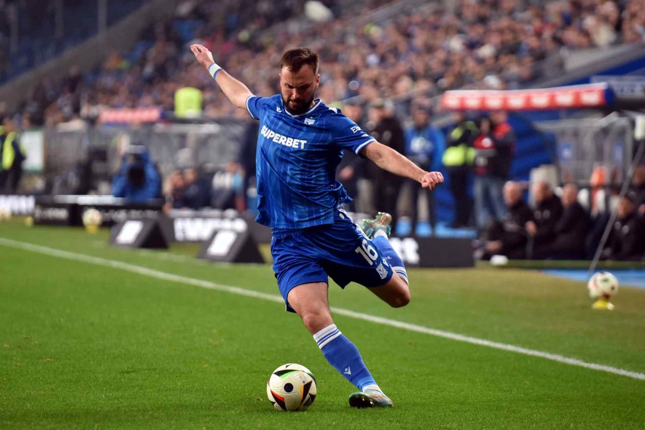 Niespodziewana zmiana w składzie Lecha. Problem na rozgrzewce