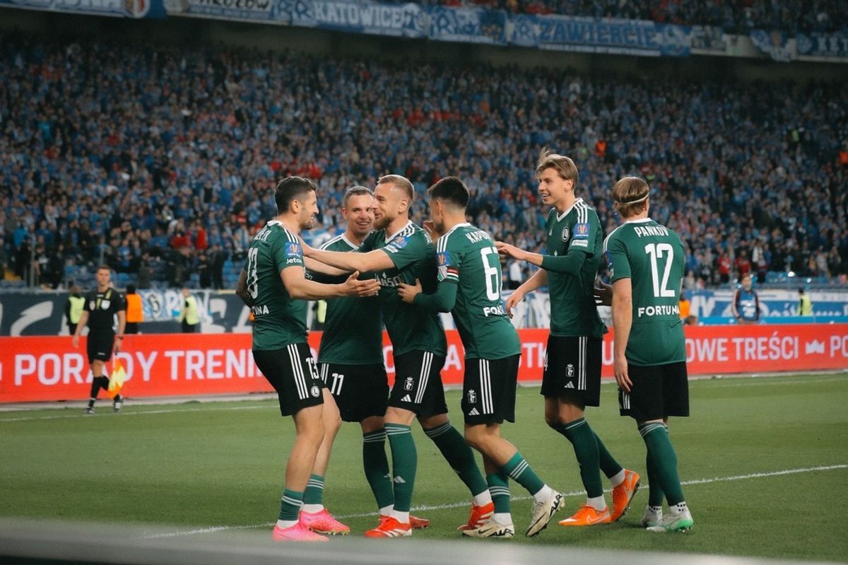 Legia Warszawa uratuje sezon w pucharach? "Nie odpuszczamy ligi"