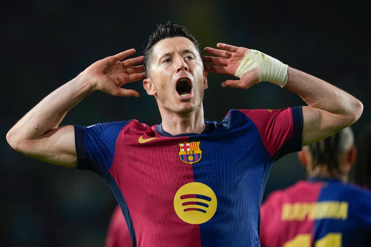 Liga Mistrzów. Wyniki środowych meczów. Dublet Lewandowskiego