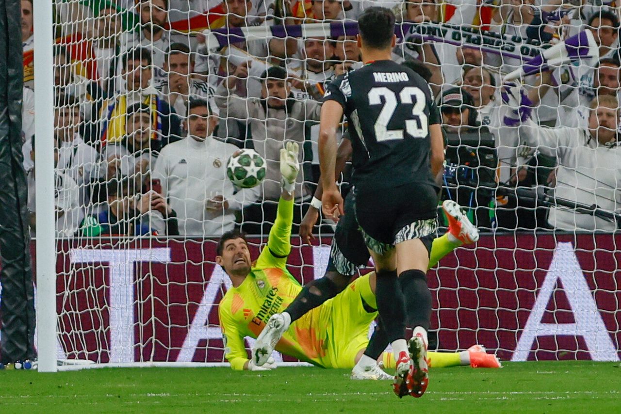 Derby Madrytu. Gdzie dzisiaj za darmo oglądać mecz Real - Atletico? (22.03.2026)