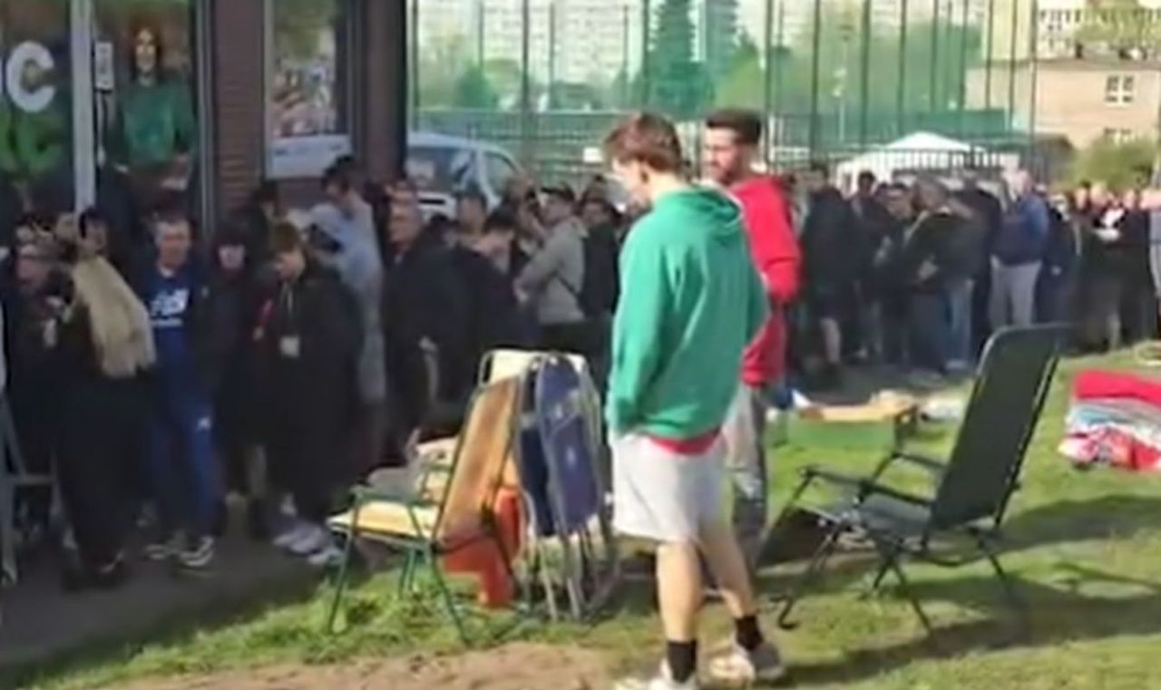 Sceny w Szczecinie. Niektórzy zarwali noc