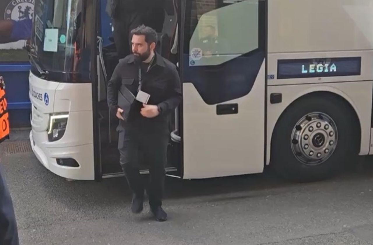 Nagrali Feio po wyjściu z autokaru. Trener Legii pokazał klasę