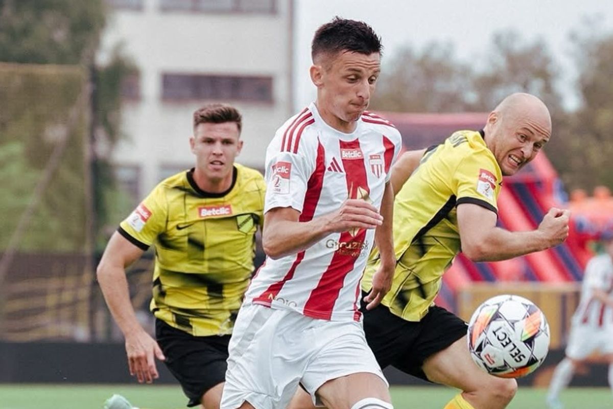 Wieczysta Kraków demoluje Pogoń Grodzisk 4:1, Wisła czeka na awans — image 1