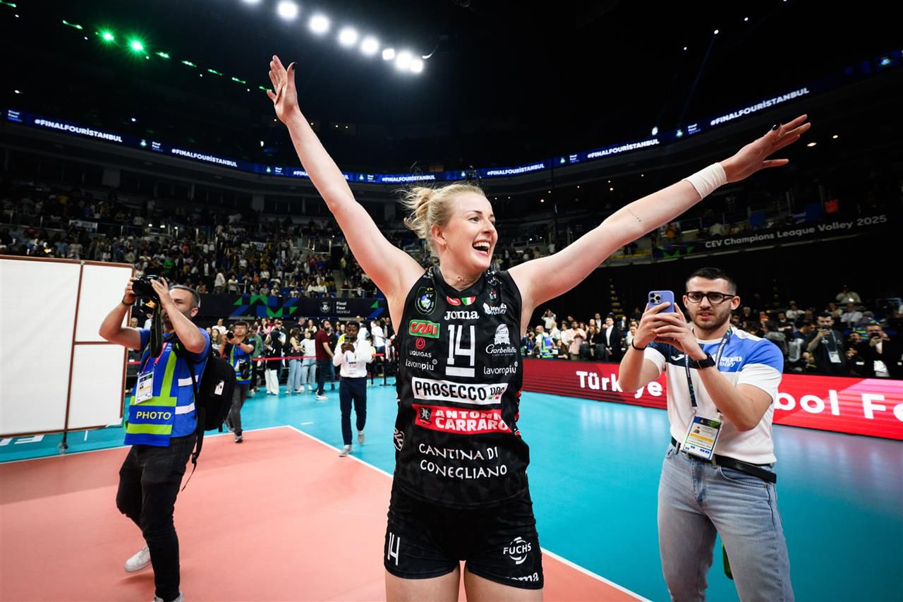 Wielki hit z udziałem Joanny Wołosz. Rozstrzygnęły cztery sety