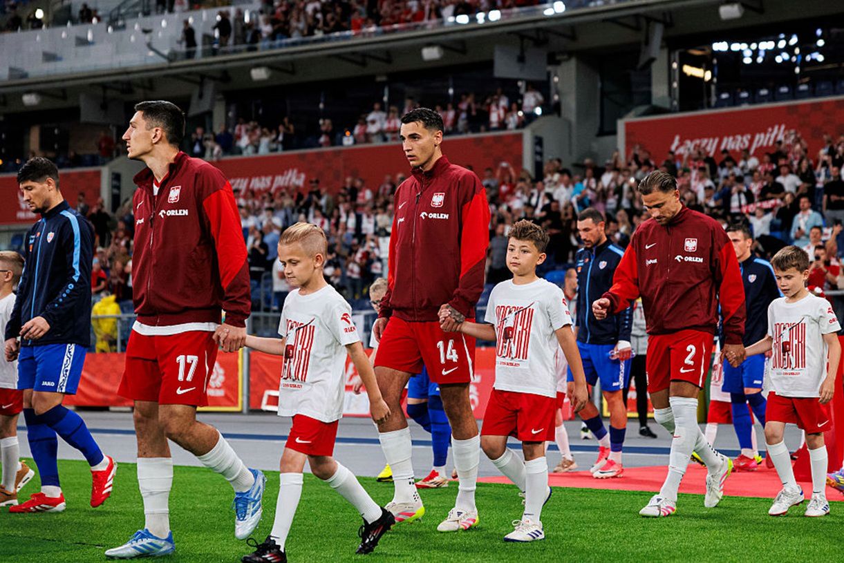 Toczą się rozmowy. Gigant chce reprezentanta Polski