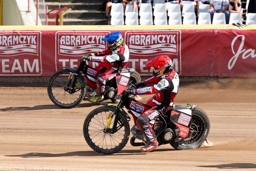 Żużel. To był szybki pokaz siły faworyta. Wilki bez szans w hicie Metalkas 2. Ekstraligi