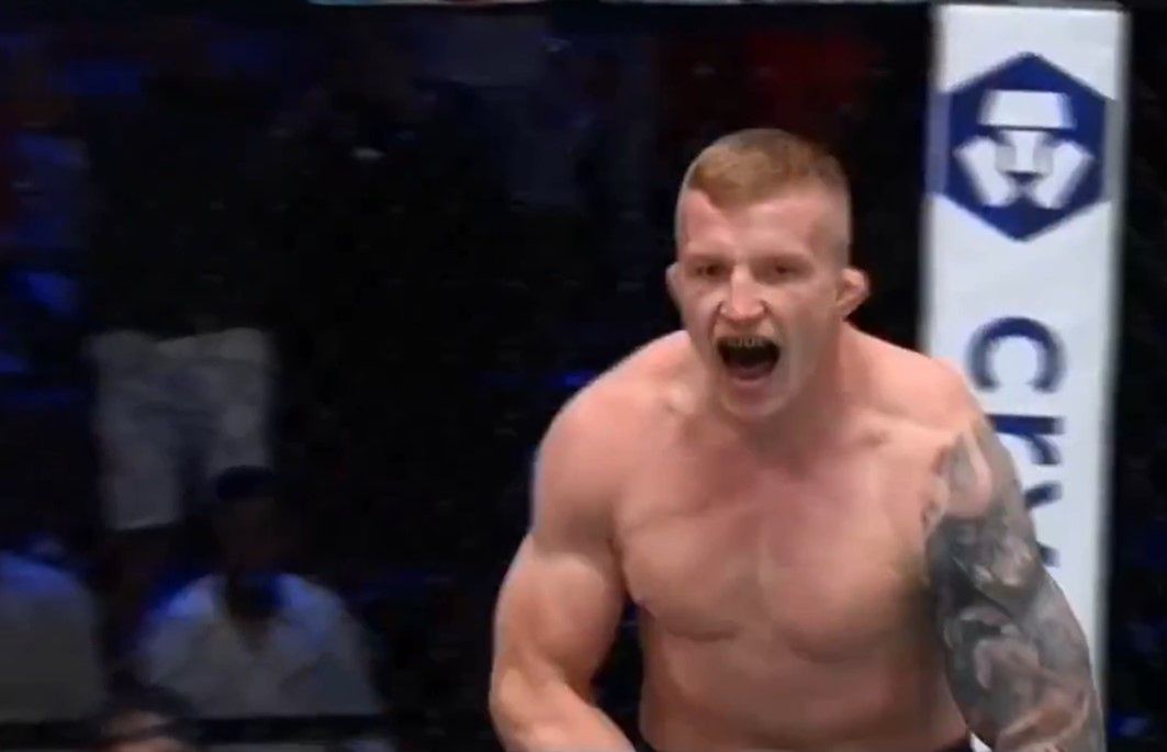 Niesamowity nokaut! Iwo Baraniewski wywalczył kontrakt z organizacją UFC