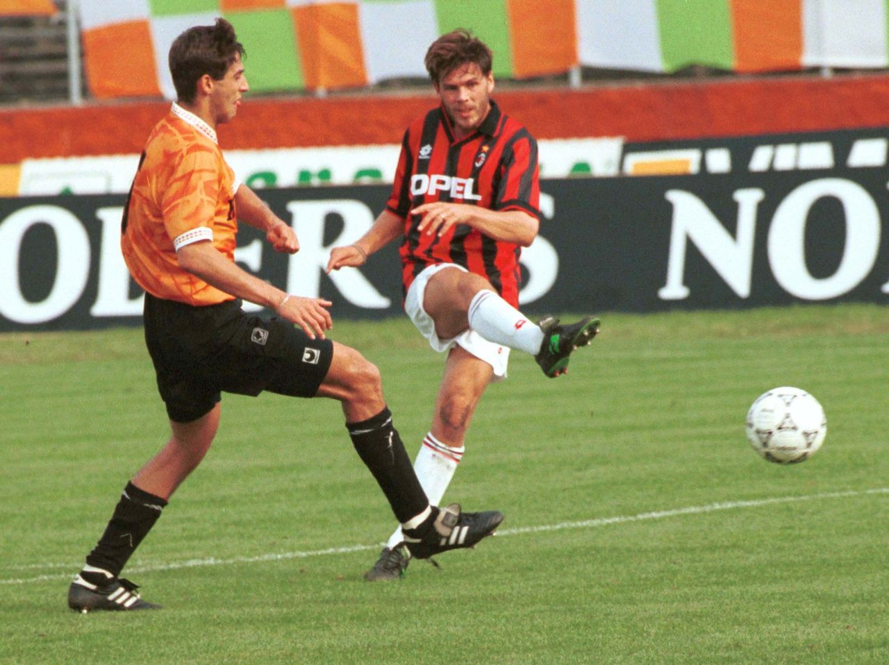 30 lat temu walczyli z wielkim Milanem. Byli w szoku po tym, co stało się po meczu