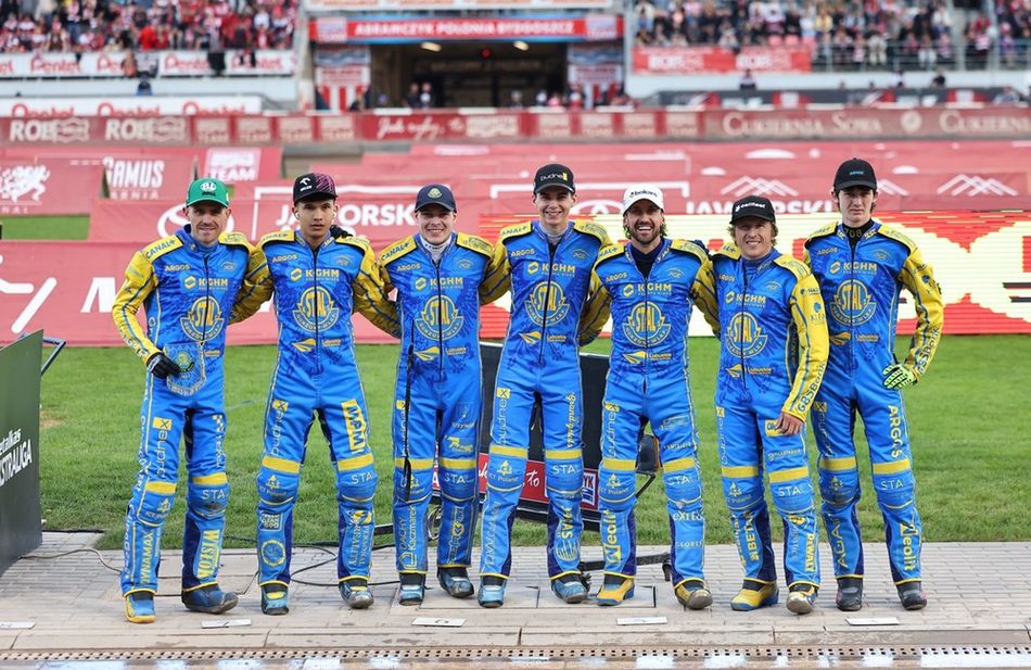 Żużel. Utrzymali się sportowo, ale przyszłość wciąż nie jest pewna