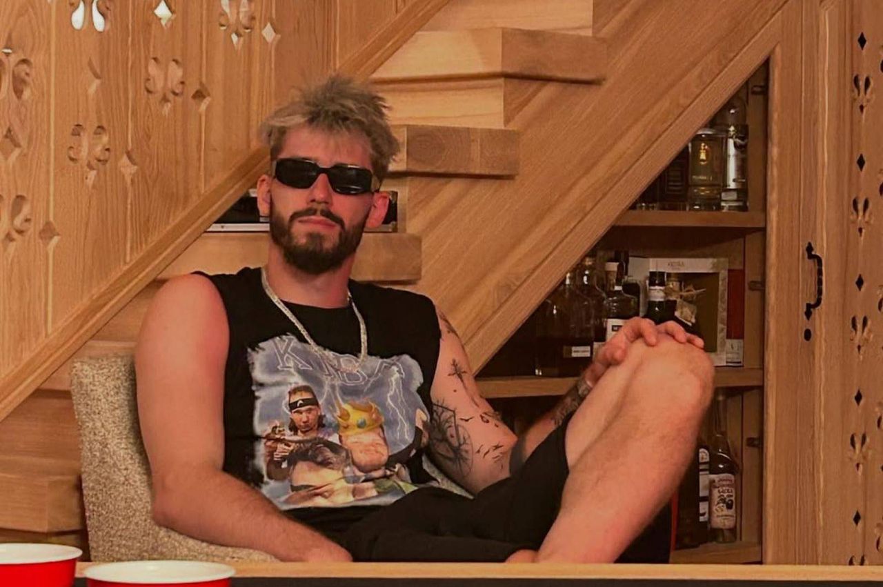 Hit. Tylko spójrz na "fryzurę" Fornala