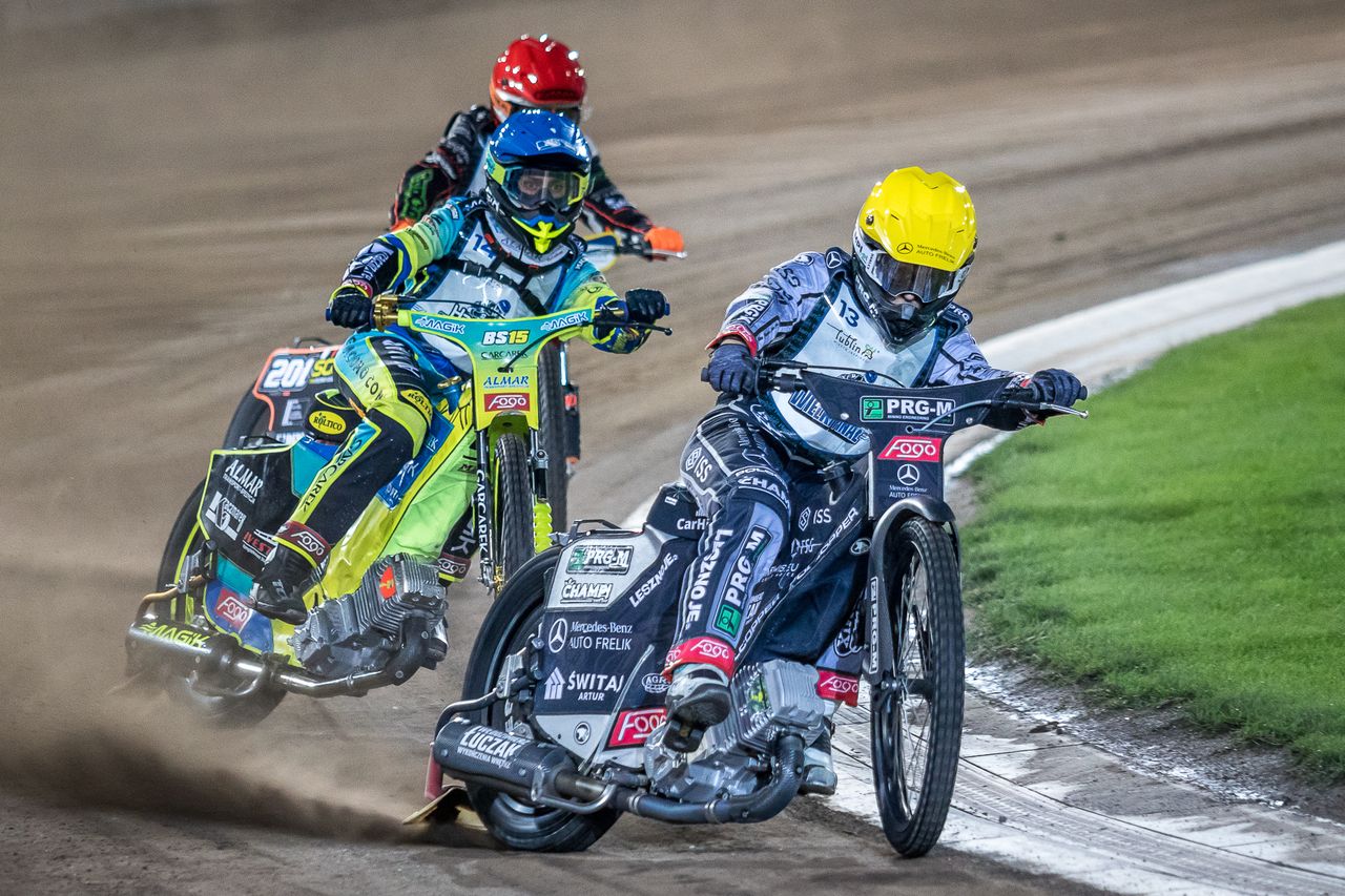 Zwrot akcji w Swindon: Abbey Stadium ratowany
