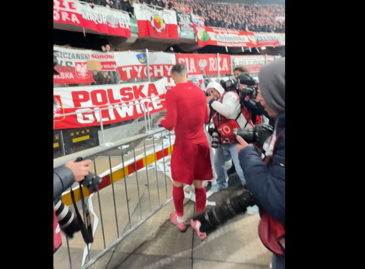 Będzie głośno o tym jak zachował się Lewandowski wobec kibiców. Jest nagranie