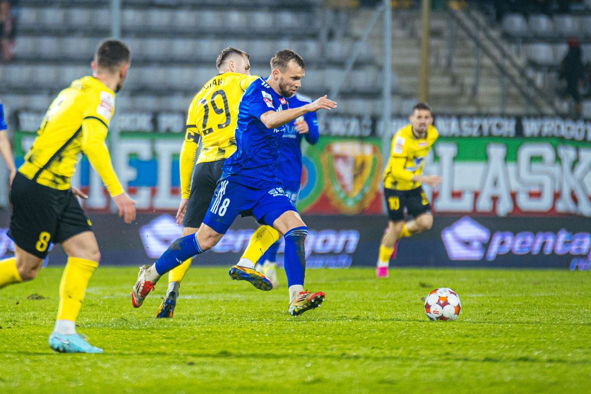 Wisła, Cracovia i... Wieczysta. Trzy kluby z Krakowa w PKO BP Ekstraklasie?