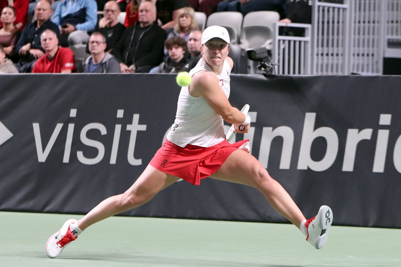 Iga Świątek - Diane Parry. WTA Cincinnati. Gdzie oglądać mecz? Kiedy start?
