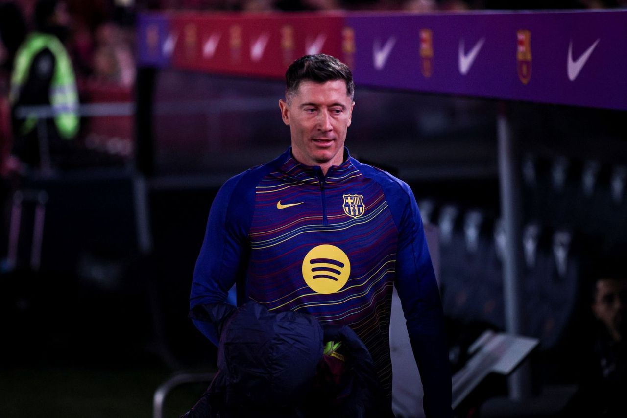 Robert Lewandowski: Zmiana kierunku transferu czy plotki?