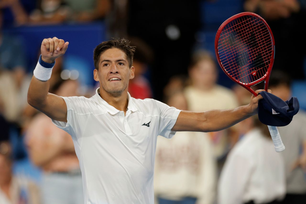 Z opóźnieniem, ale wystartowali. Rozstawieni pokazali moc