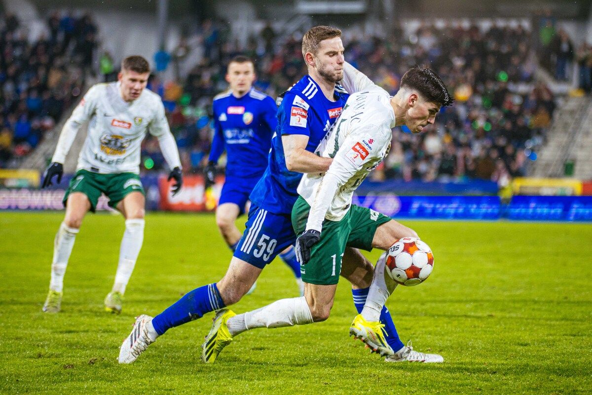 Może zamienić Betclic I ligę na PKO Ekstraklasę. Piłkarz Śląska na radarze Wisły