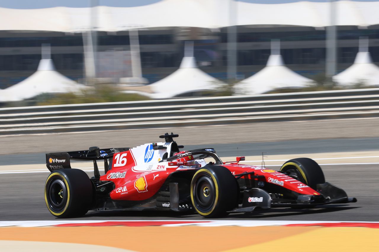 Ferrari pokazuje swoją siłę w F1