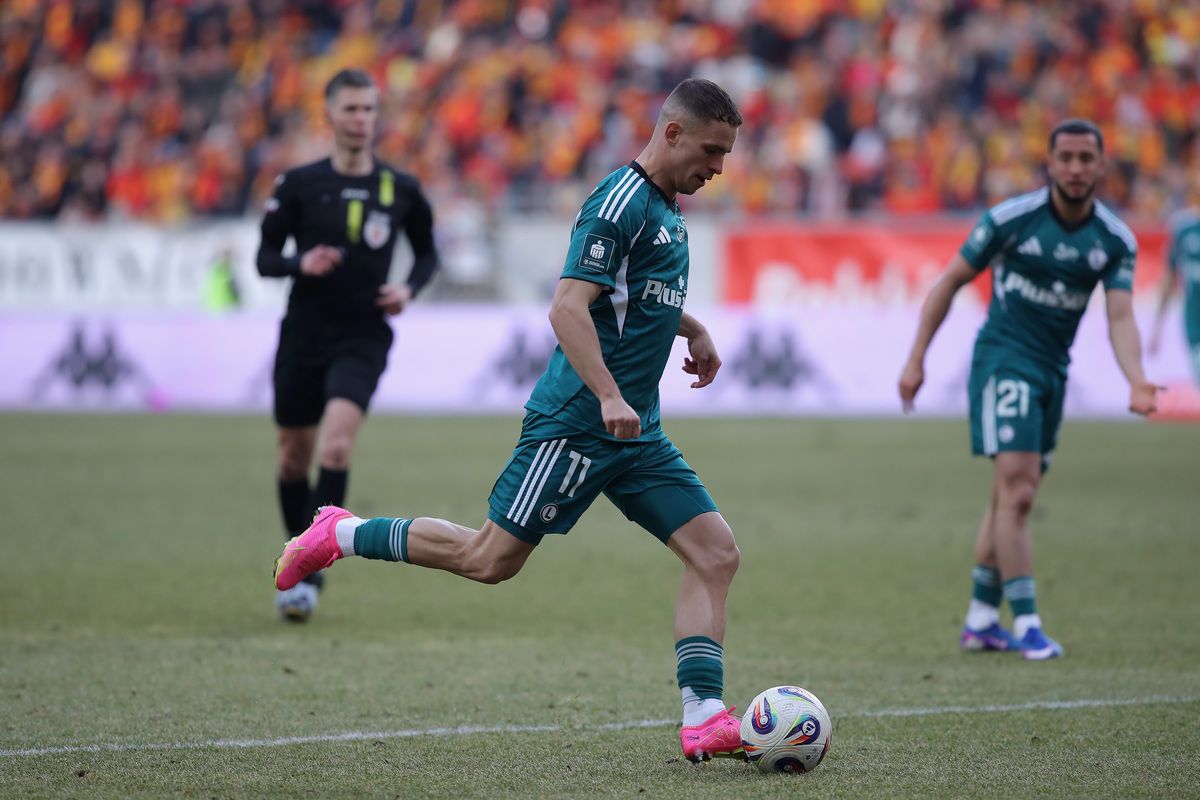 Legia wybija się z strefy spadkowej, Widzew znów w niebezpieczeństwie