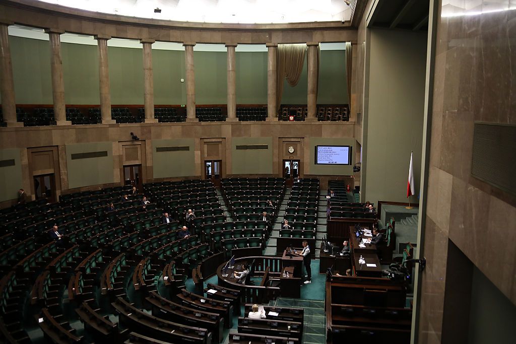 Poseł PiS wyjaśnia powstanie zespołu wspierającego Arkę, Lecha i Cracovię w Sejmie