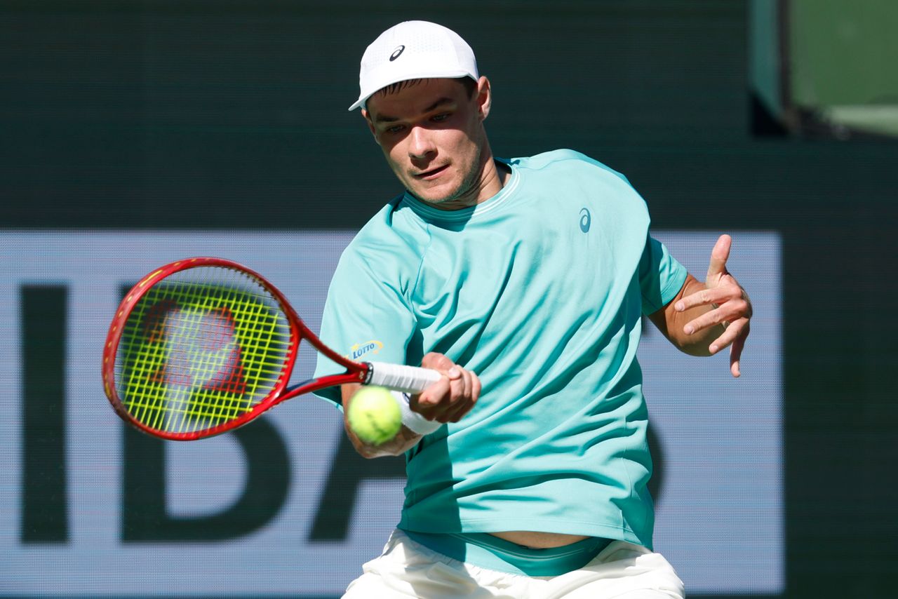 Majchrzak – Kecmanović, gdzie dziś oglądać mecz Polaka w Miami Open (19.03)