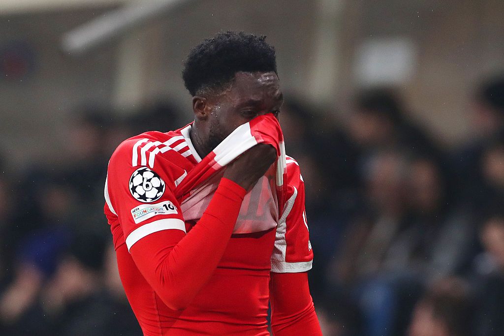 Dramat gwiazdy Bayernu: Alphonso Davies schodził ze łzami w oczach