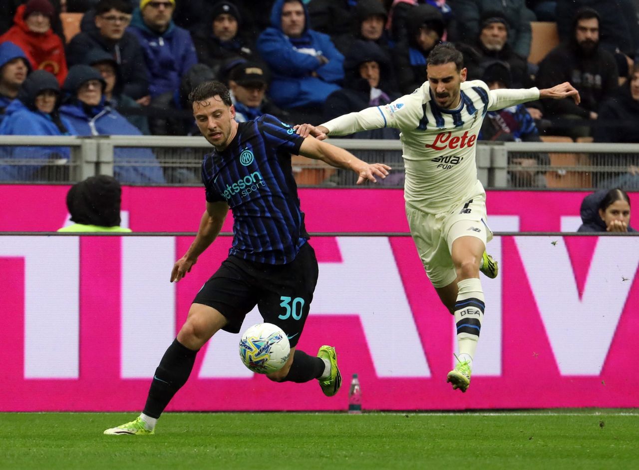 Inter Mediolan nie zwycięża. Zieliński starł się z Zalewskim