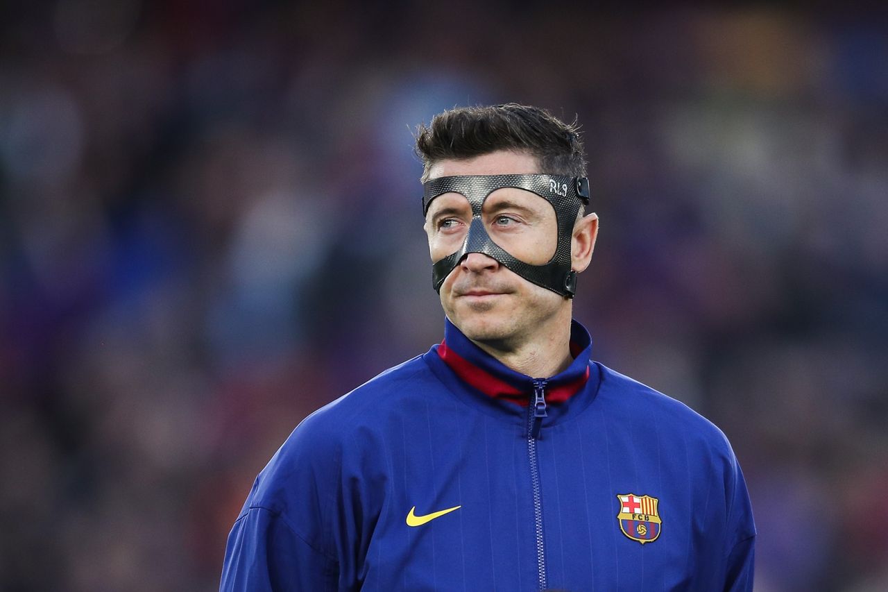 Wyciekł plan FC Barcelony dla Lewandowskiego. Oto jaką rolę ma pełnić Polak