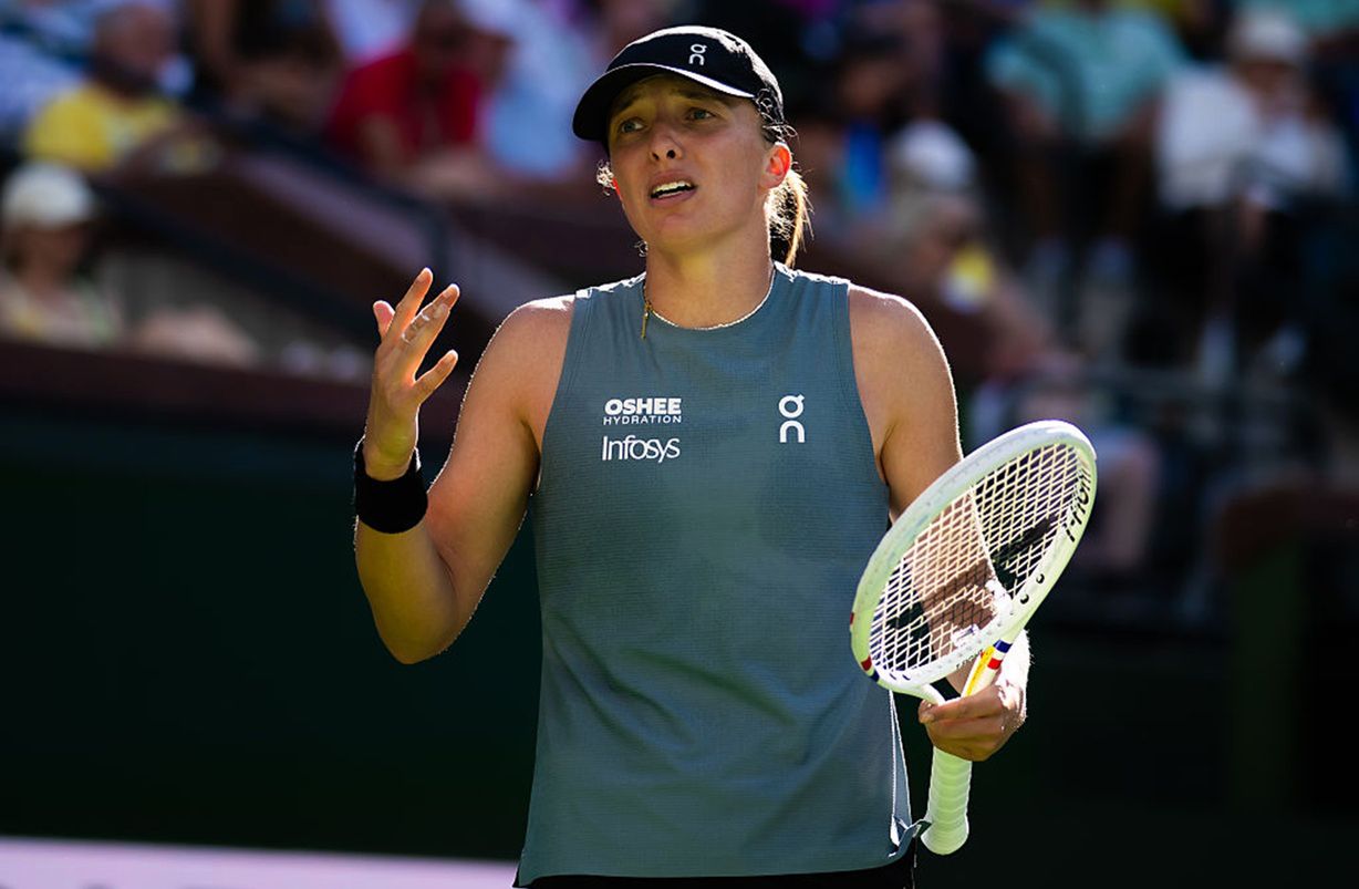 "Co się z nią dzieje?". choćby w Rosji są zszokowani porażką Świątek