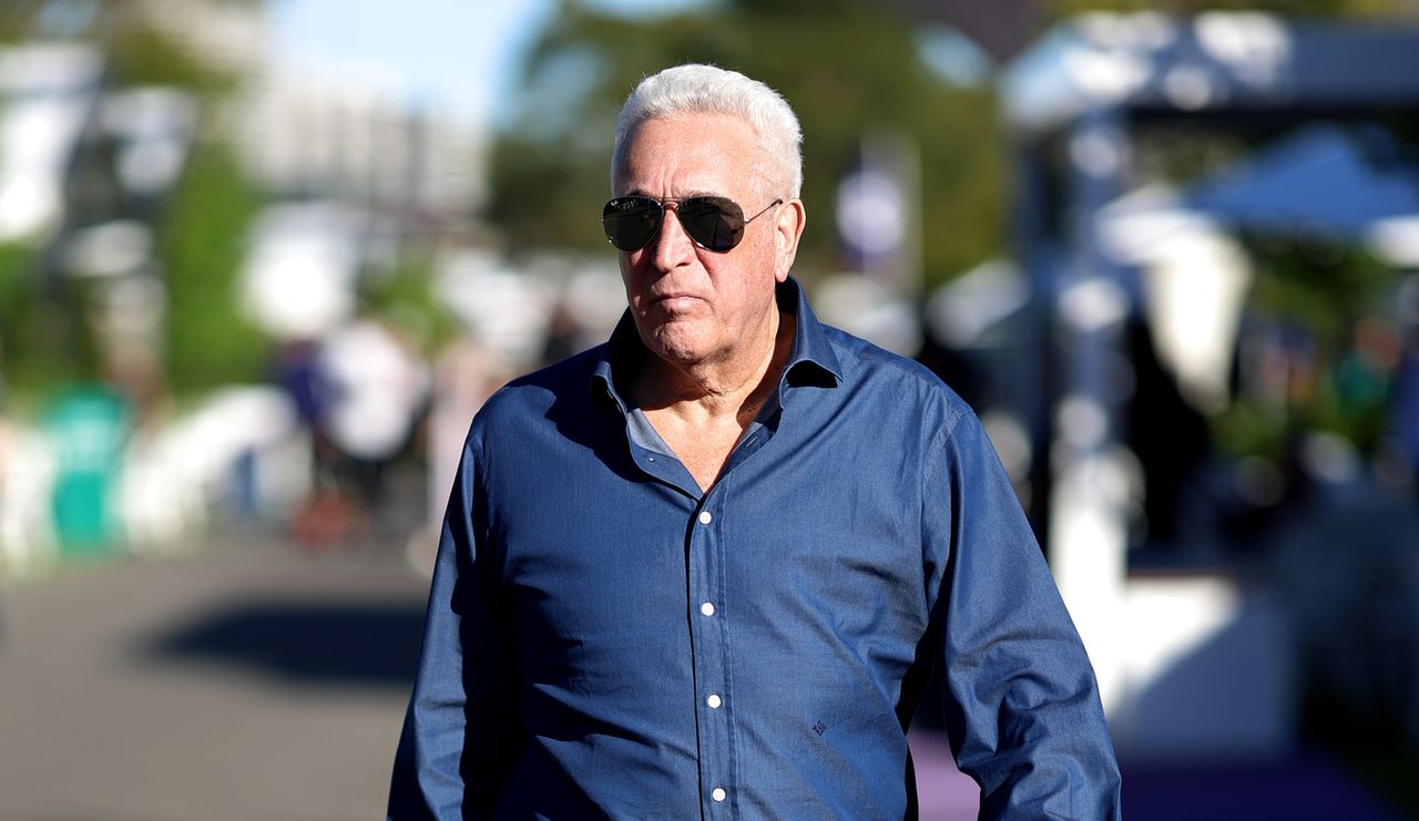 Miliarder uderzył pięścią w stół. Mamy jego oświadczenie ws. plotek