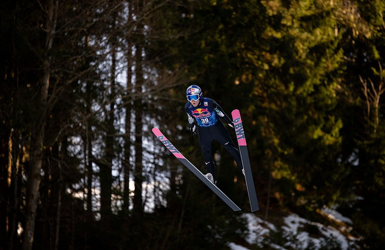 Szok w Vikersund. Gwiazdor skoków zdyskwalifikowany