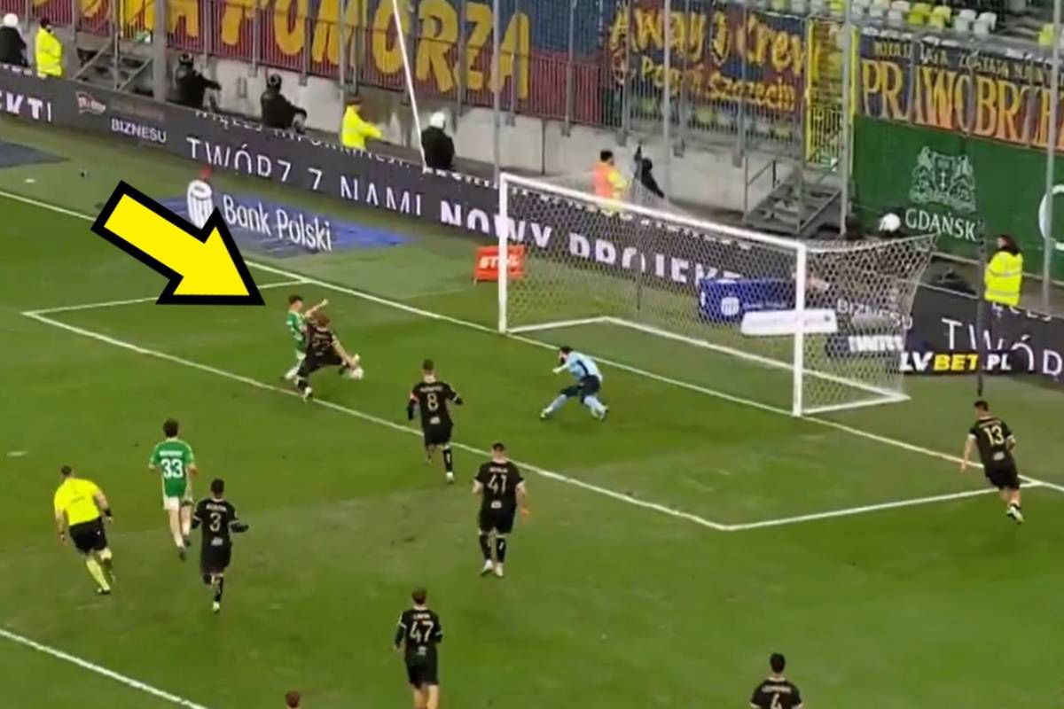 Efektowna akcja bramkowa w Ekstraklasie. Mijał rywali jak tyczki [WIDEO]