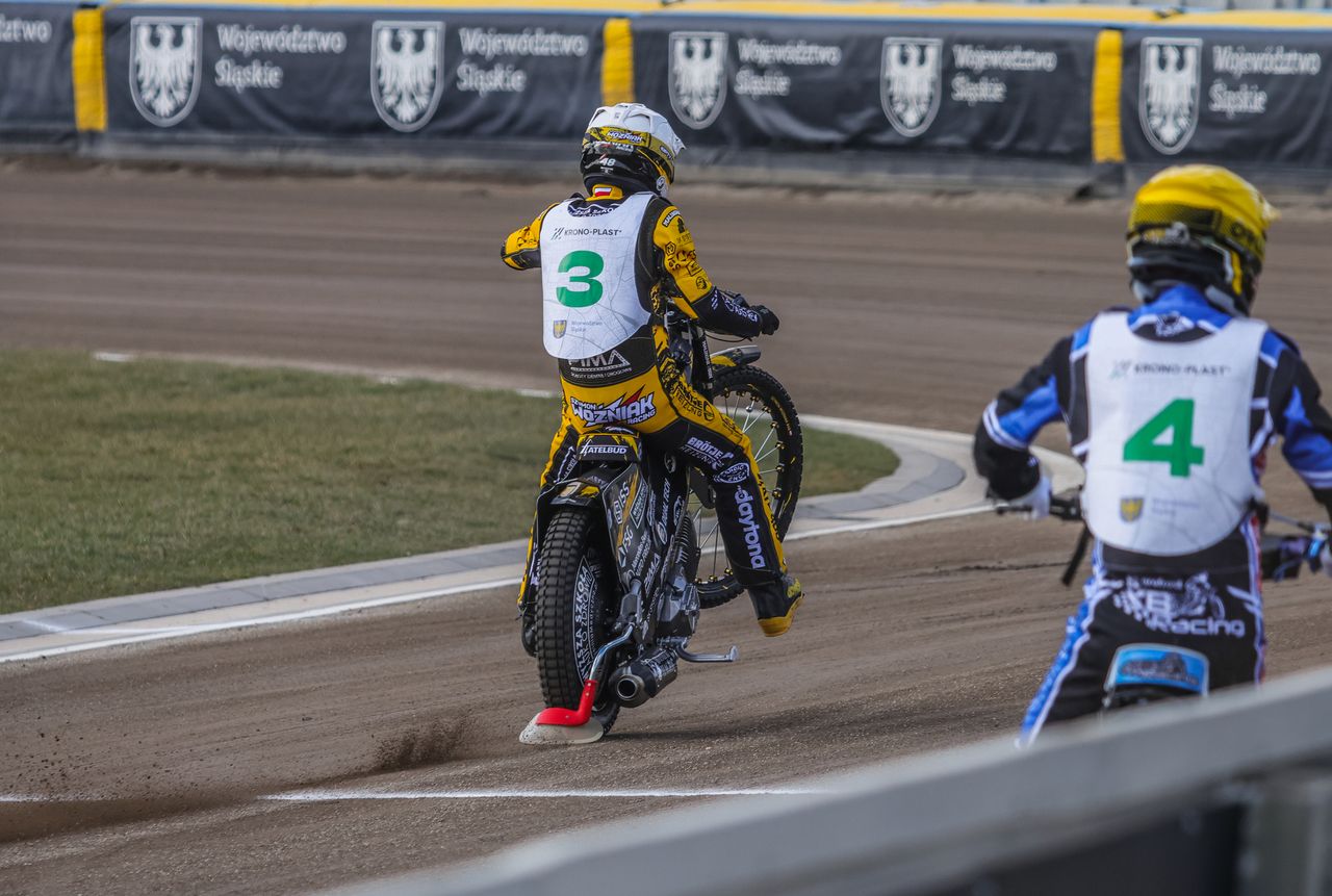Żużel. Niecodzienna sytuacja. Szymon Woźniak uratował swojego rywala