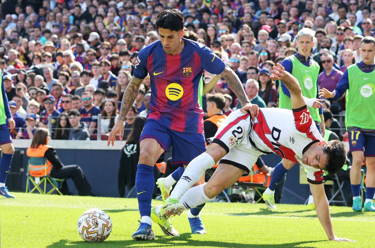 Media. Jest zgoda Flicka. Ten piłkarz może zostać w Barcelonie