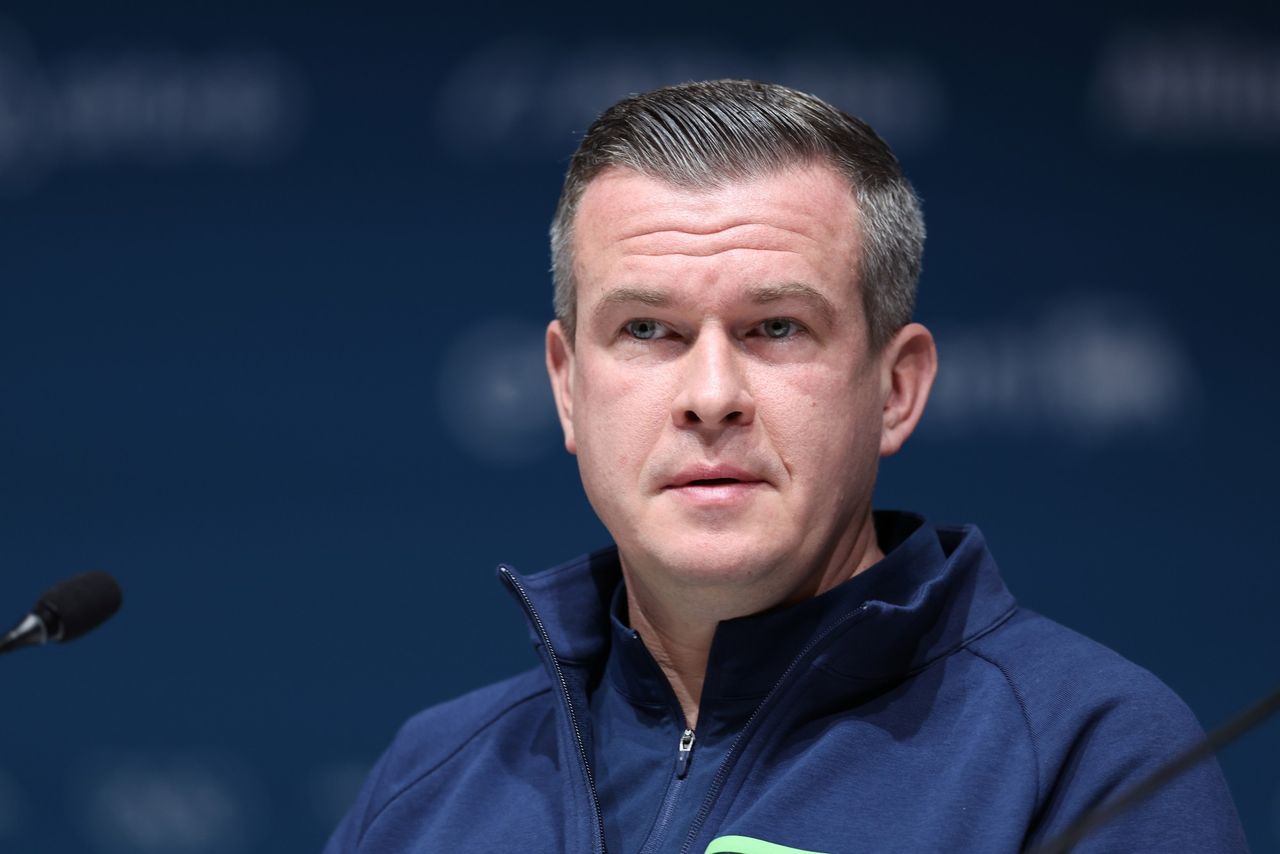 Miliarderzy pozwali organizację Bańki na 800 mln dolarów. Sprawa trafiła przed sąd