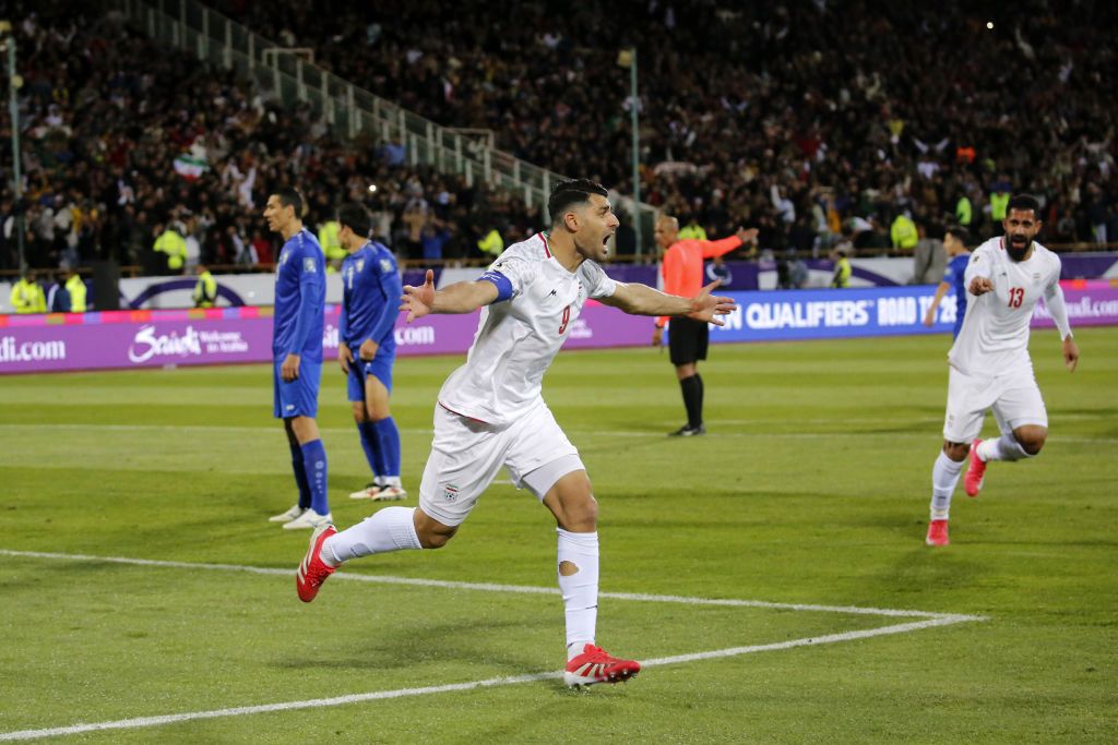 Iran zagrał na neutralnym terenie. Falstart w obu połowach