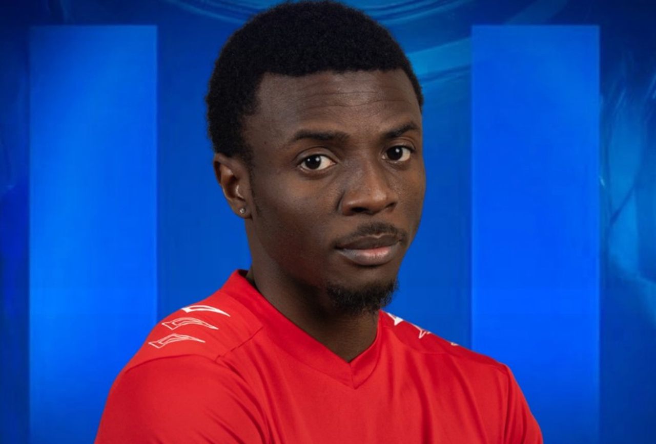 Dramat w centrum miasta. Piłkarz pchnięty nożem