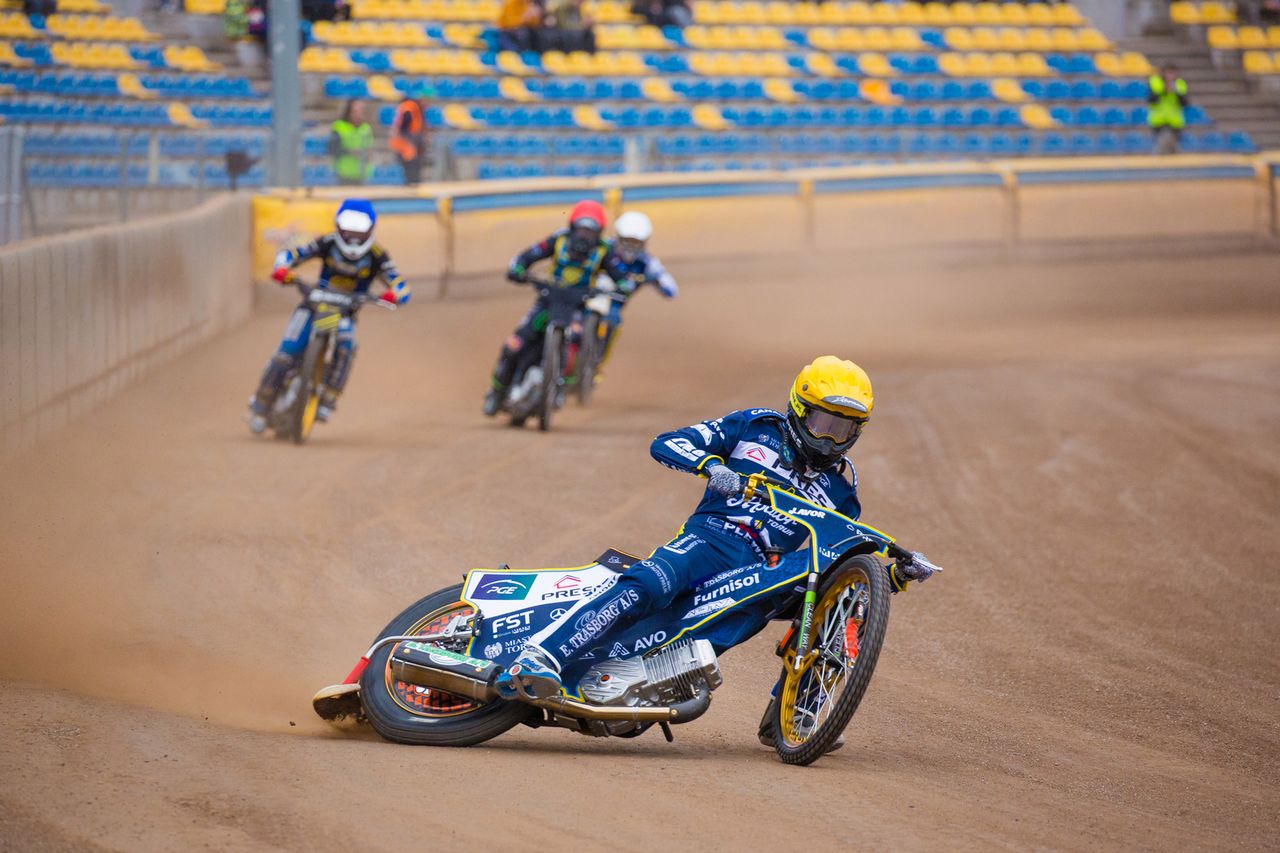 Żużel. Zmarzlik znów bez wygranej! Mikkel Michelsen nowym królem Gniezna