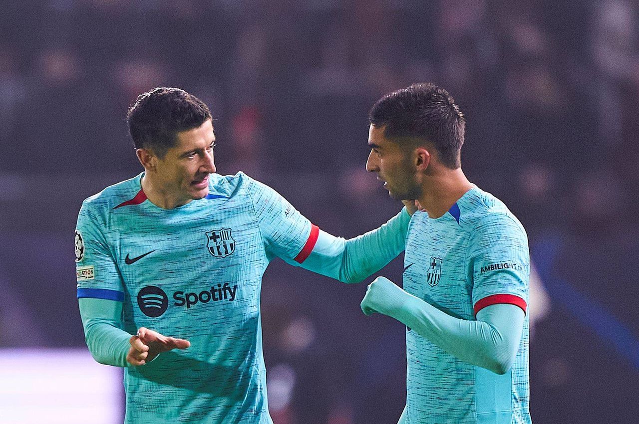 "Dylemat" Barcelony ws. rywala Lewandowskiego. Gigant chce Torresa