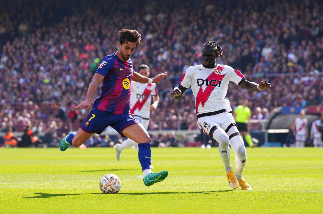 Dwa angielskie kluby zainteresowane Torresem. Śledzą sytuację