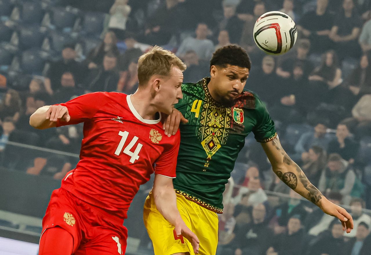 Rosjanie nie dali rady 54. zespołowi rankingu FIFA